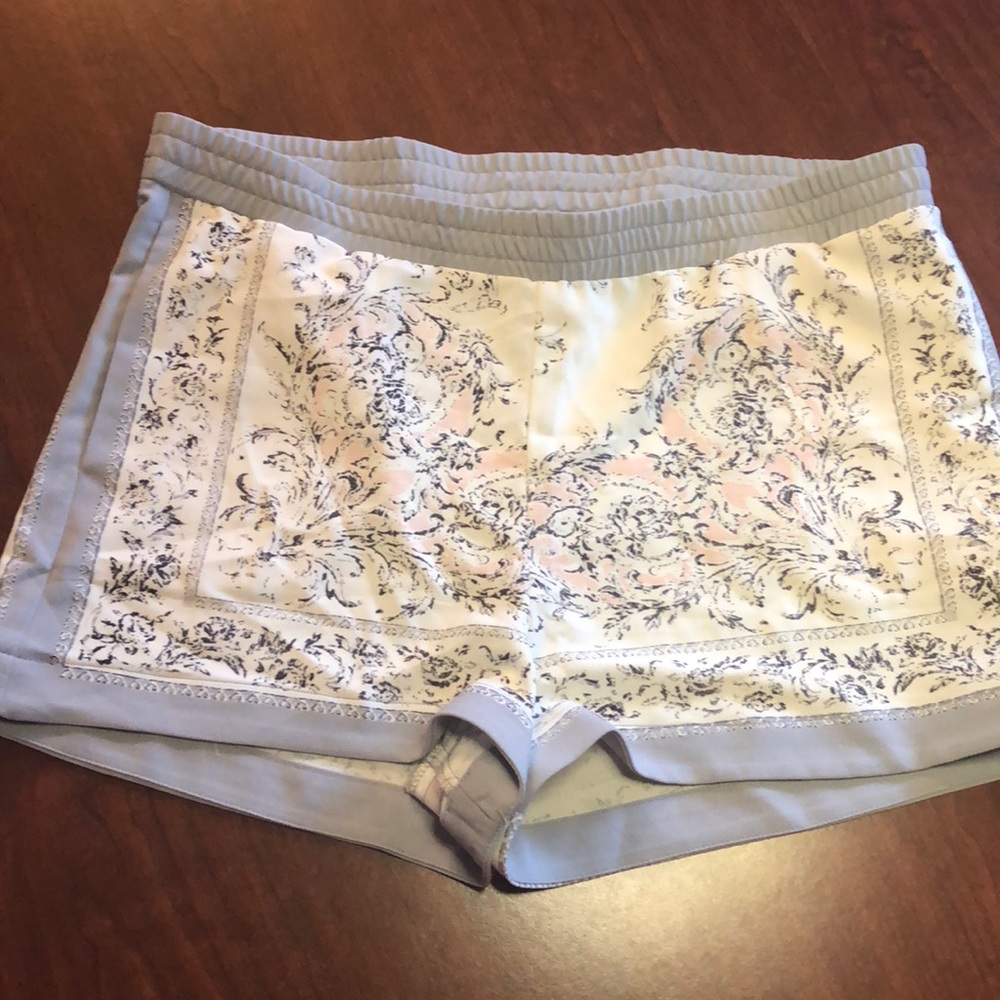 Cute print shorts